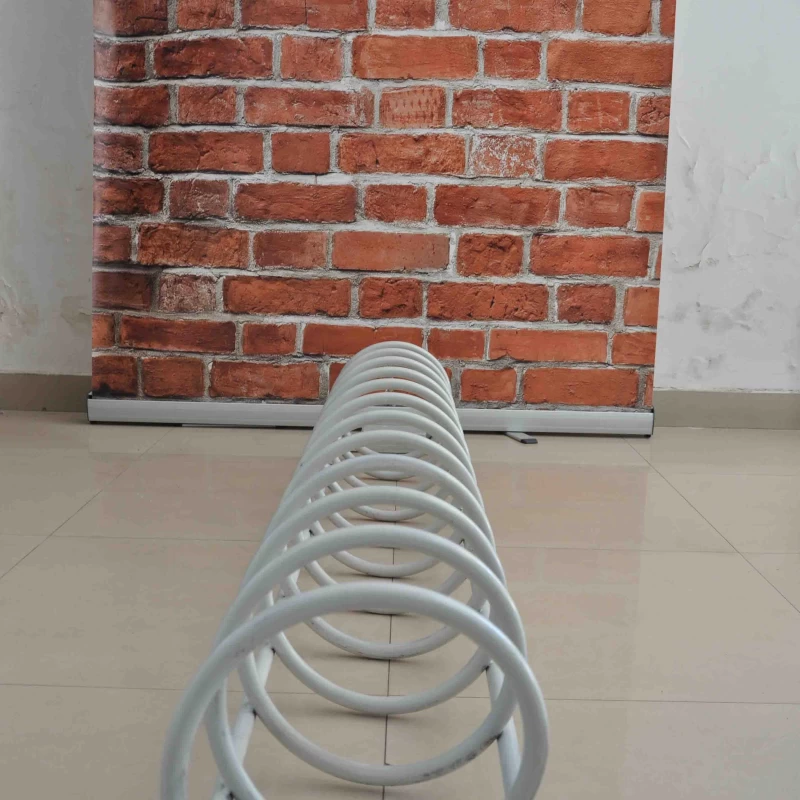 中国 波形钢锁户外螺旋自行车存储架 制造商