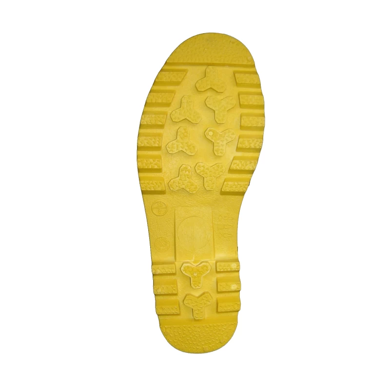 China Waterproof yellow PVC gumboots factory in china manufacturer