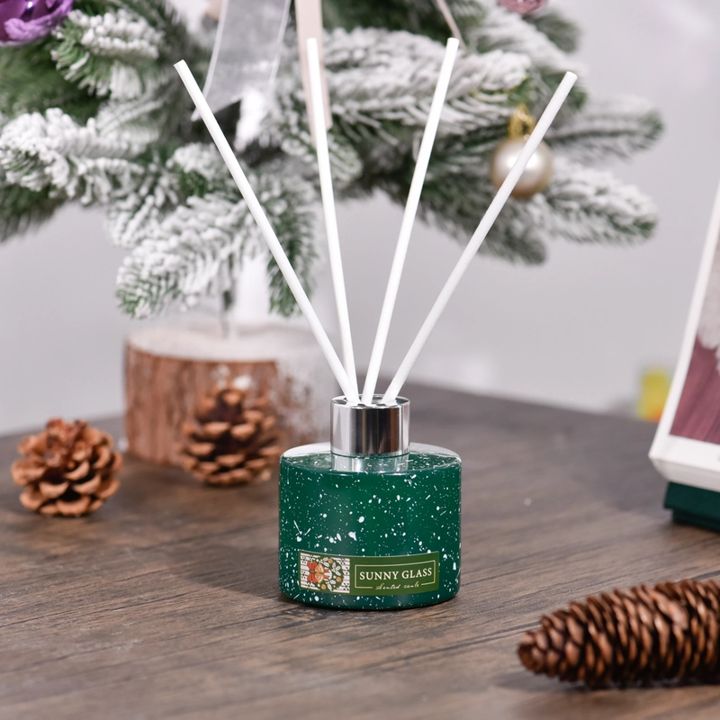 China Wholesale Premium Dark Green Christmas Glass Diffuser Bottles  manufacturer