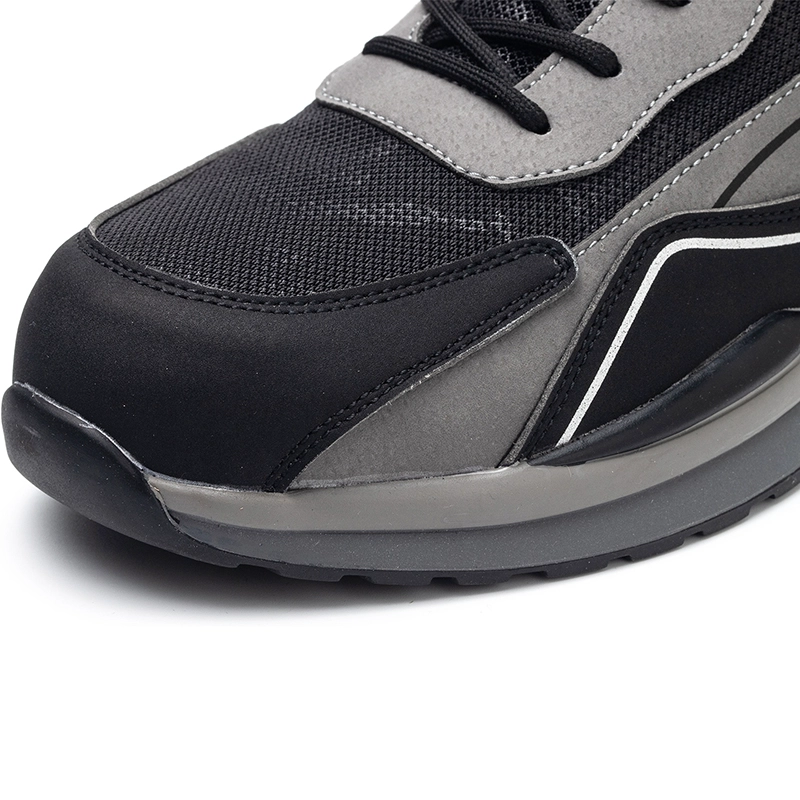 China 0217 Anti slip oil proof steel toe puncture resistant sport type safety shoes for men manufacturer