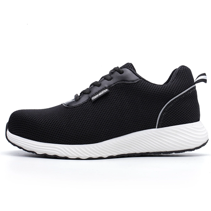 China 702 Anti slip oil resistant rubber sole anti puncture sport safety shoes with steel toe manufacturer
