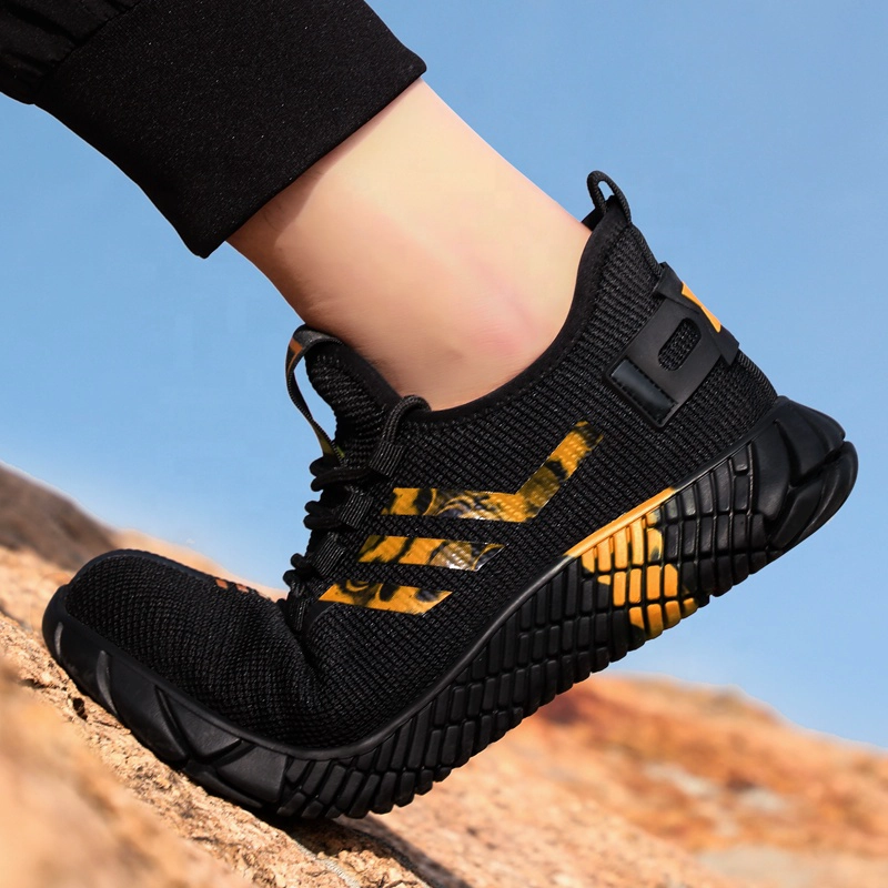 Chine 9200 chaussures de sécurité à la mode anti-dérapantes légères anti-crevaison baskets bout en acier fabricant