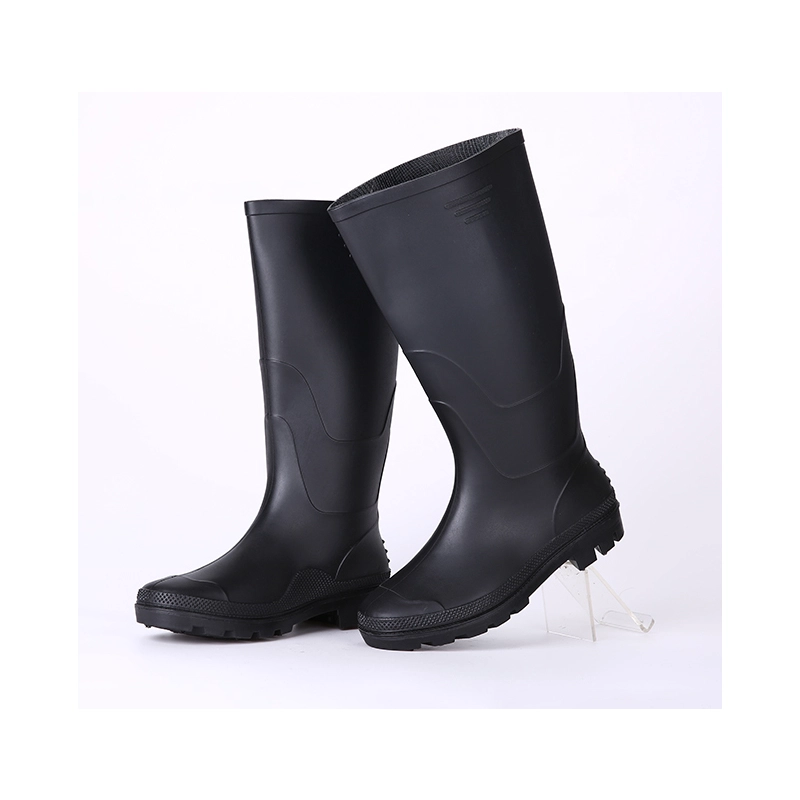 China Waterproof cheap black rain boots pvc manufacturer