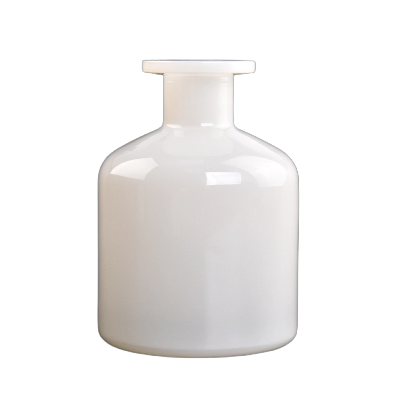 Wholesale White Glass Reed Diffuser Bottles for Private Label Brands