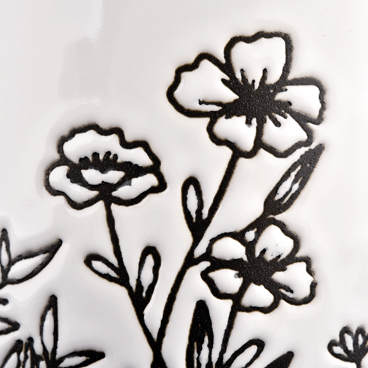 Customized Embossed Pattern Luxury empty black custom ceramic candle vessels Customized Embossed Pattern Luxury empty black custom ceramic candle vessels