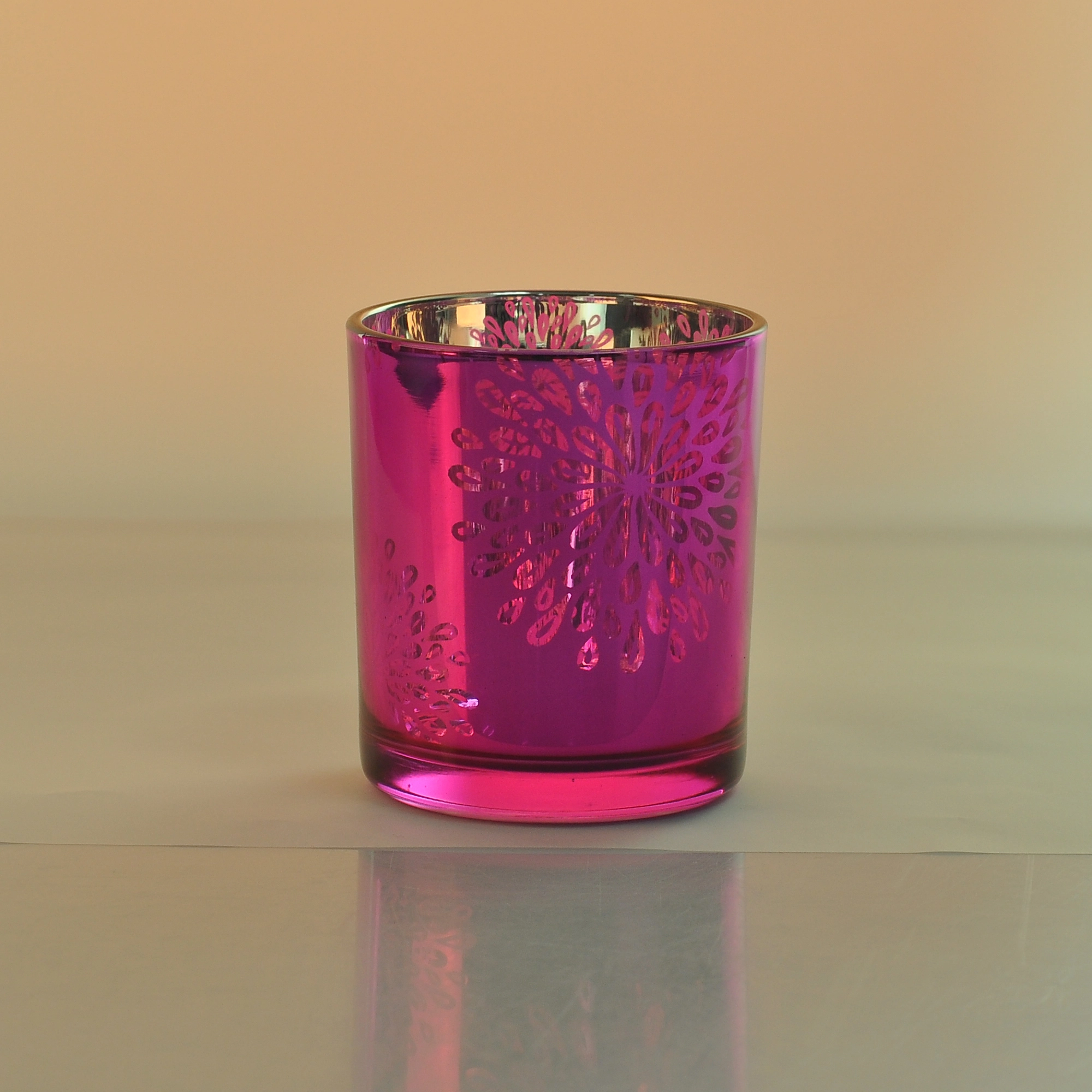 Luxury laser pattern glass candle jar with wooden lids supplier