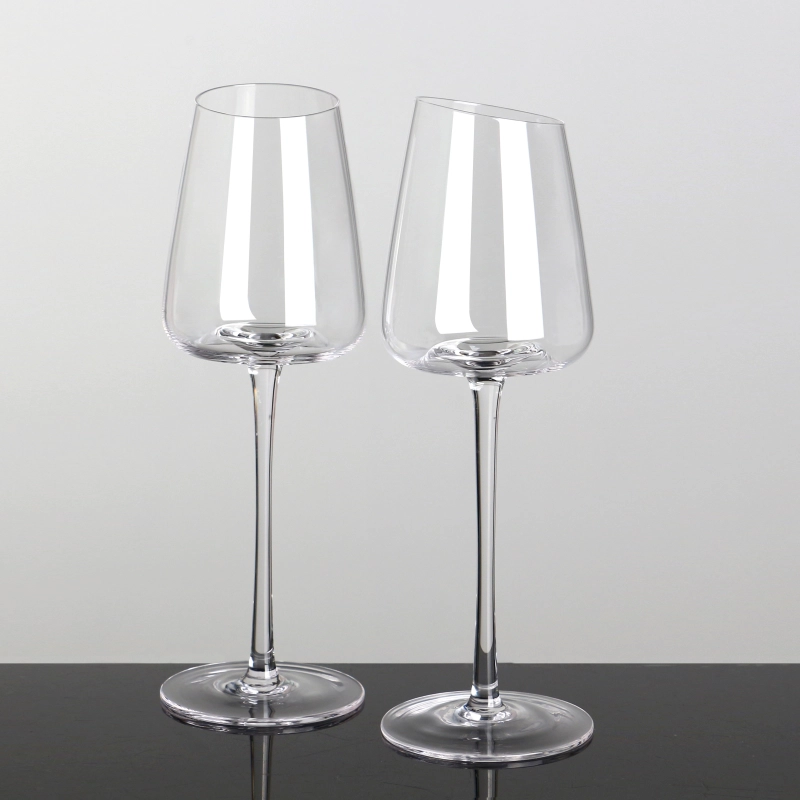 Handgeblasene Premium -Blei frei kristallisch schräg Rand Weingläser Set von 2
