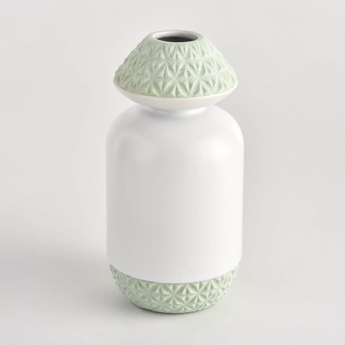 New arrival beautiful ceramic diffuser bottles wholesale customized diffuser bottles New arrival beautiful ceramic diffuser bottles wholesale customized diffuser bottles