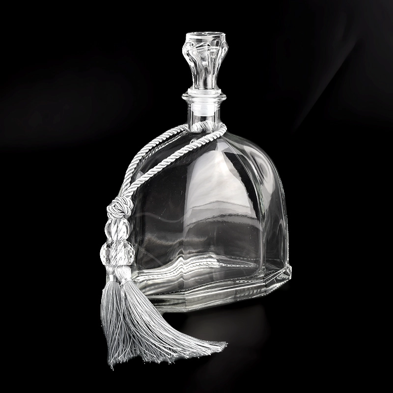 Luxury special shape effect glass fragrance bottles for wholesale
