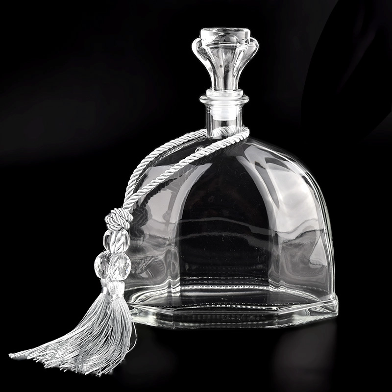 Luxury special shape effect glass fragrance bottles for wholesale Luxury special shape effect glass fragrance bottles for wholesale