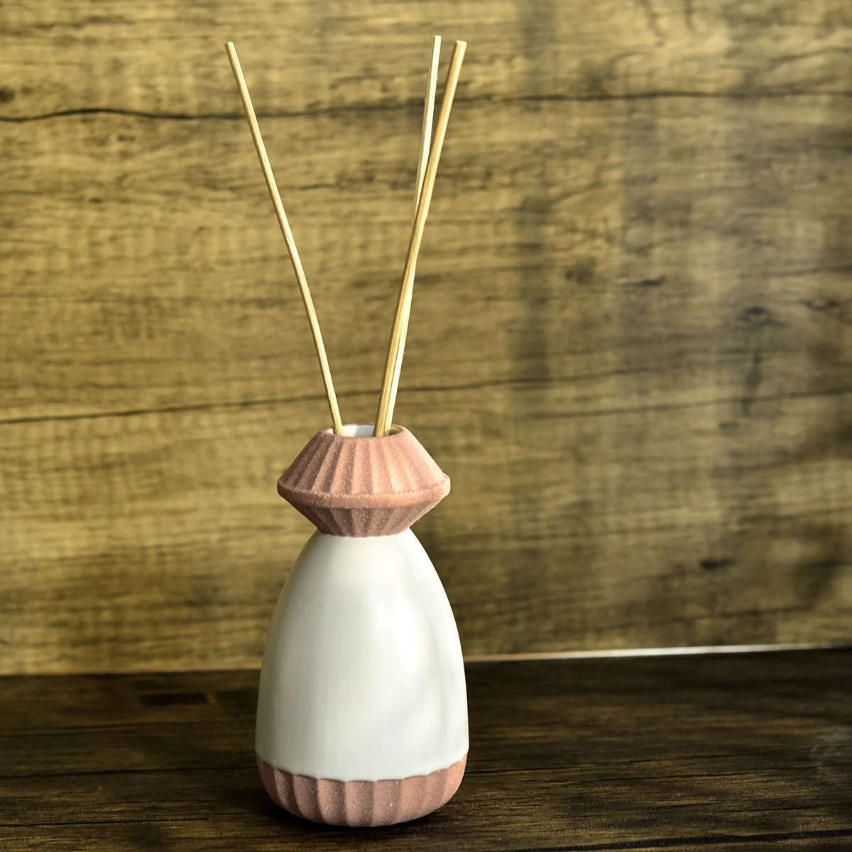 New design decorative room ceramic diffuser bottles New design decorative room ceramic diffuser bottles