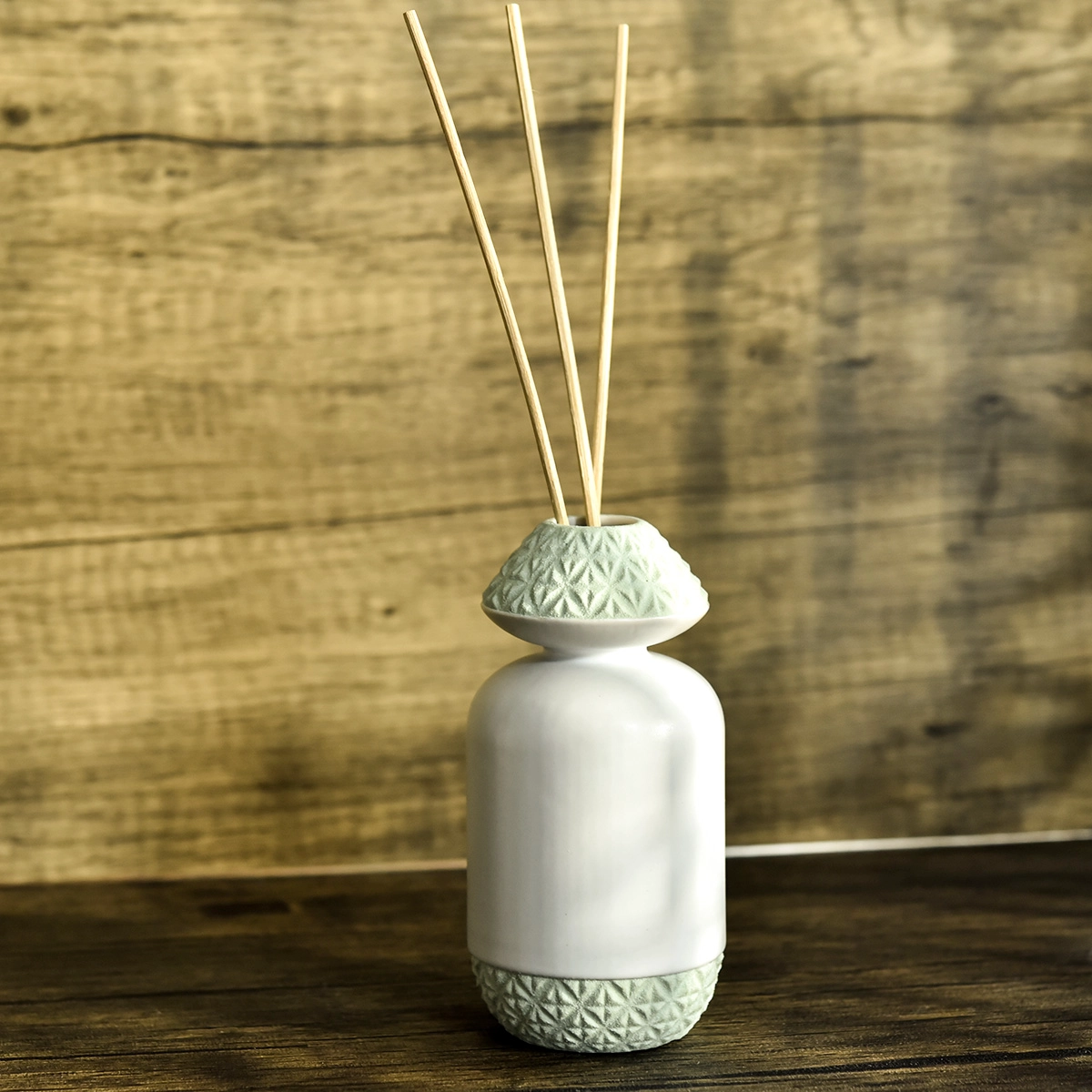 High quality home decoration ceramic diffuser bottles High quality home decoration ceramic diffuser bottles