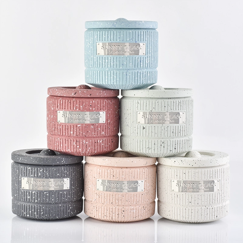 Portacandele in cemento dal nuovo design solare con coperchi per realizzare candele