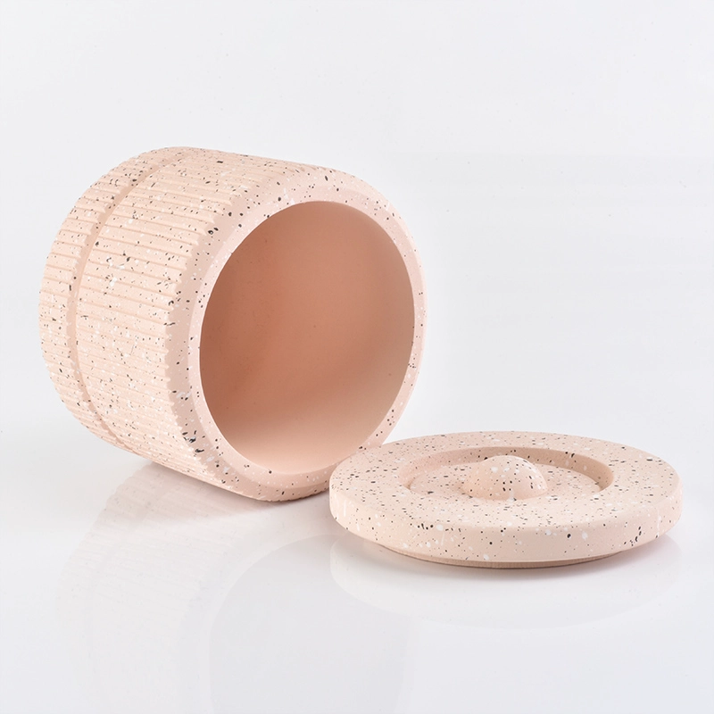 Portacandele in cemento dal nuovo design solare con coperchi per realizzare candele