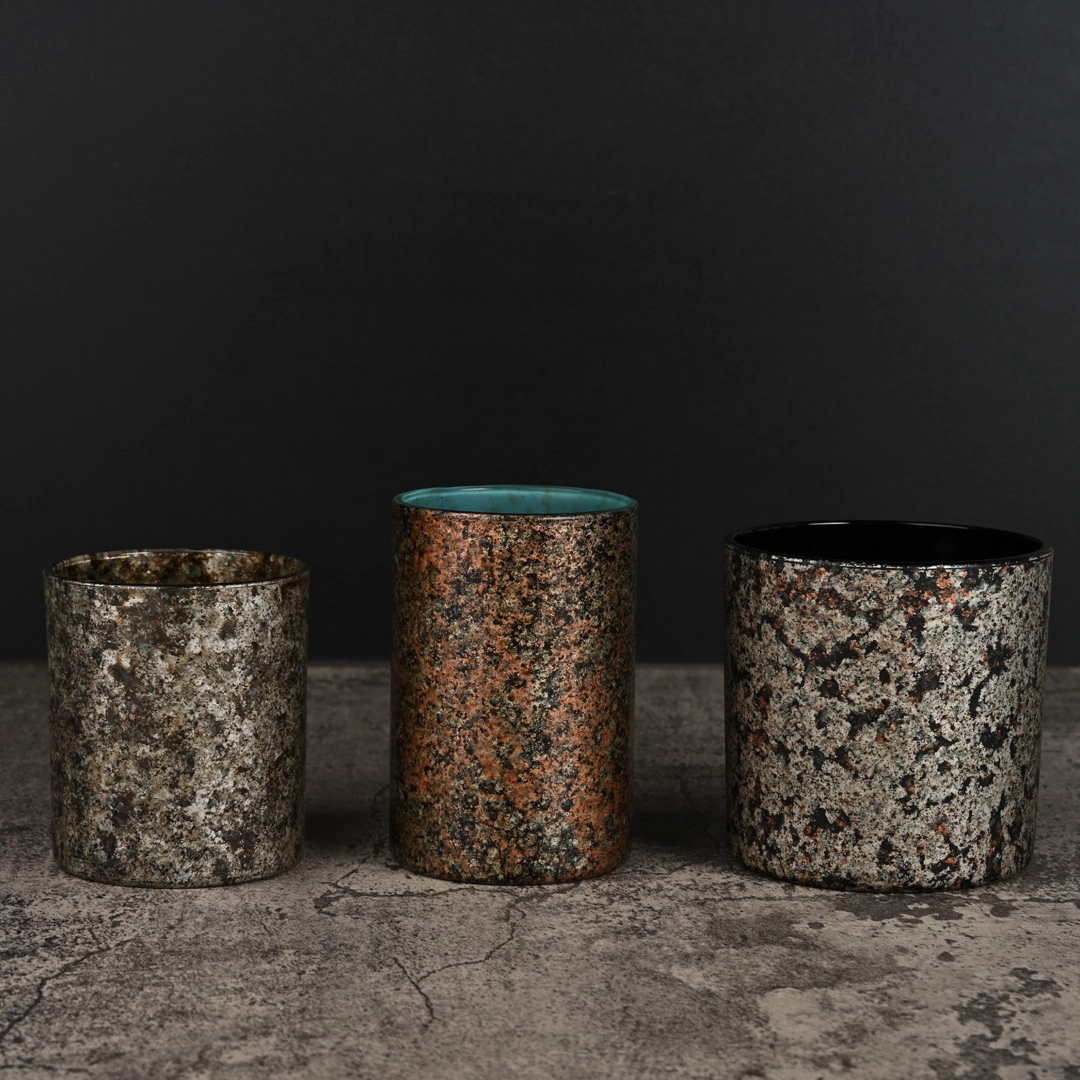 Wholesale premium scented candle containers with gold edging
