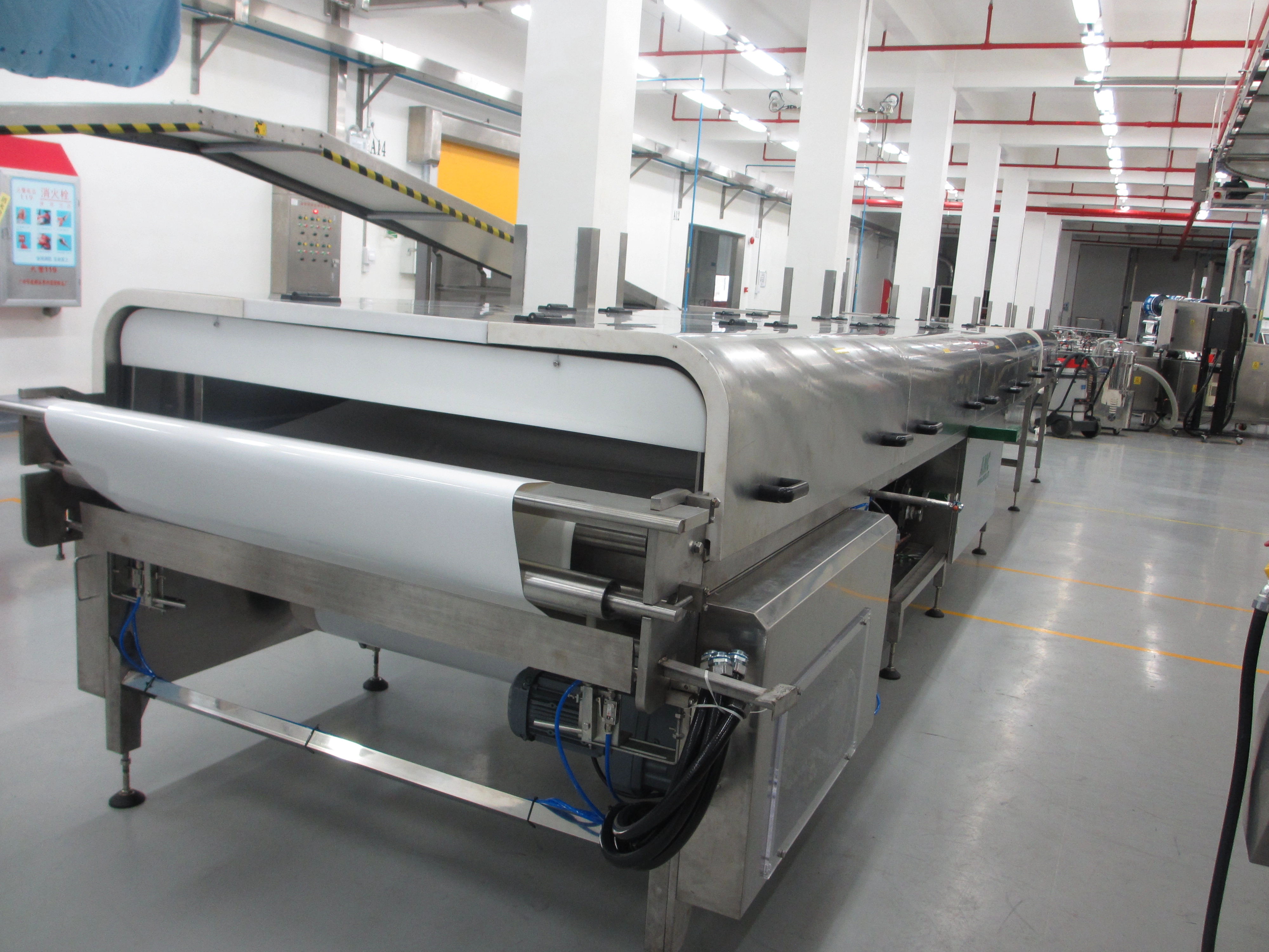 الصين china Cooling tunnel supplier for shoe polish and lipstick - COPY - i4iv99 الصانع