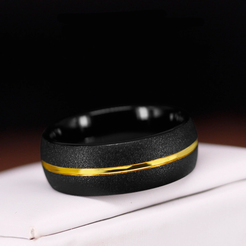 Exquisite 8mm sandgestrahlt wölbte zweifarbige Wolframkarbidring Gold- und Black Herren Wolfram-Hochzeitsband China Lieferant