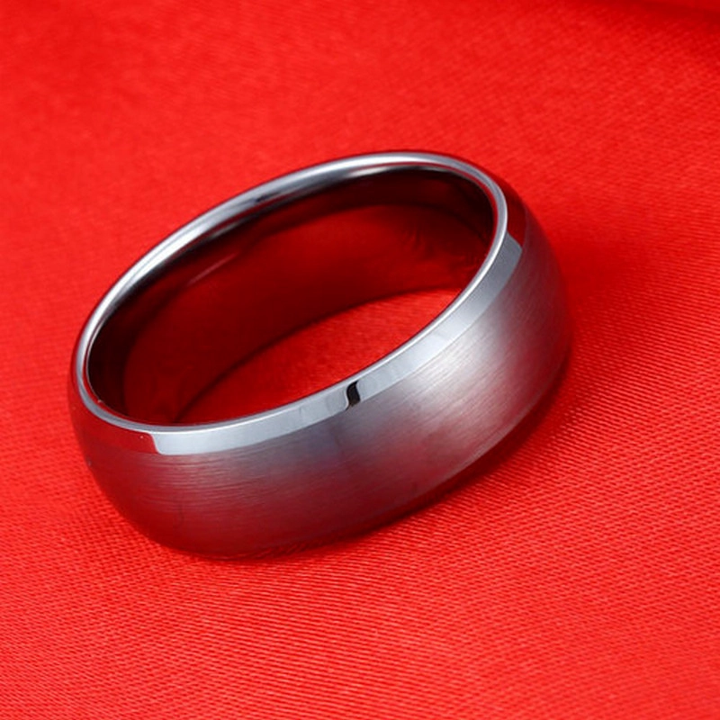 8mm Comfort Fit Klassischer Wolframkarbidring mit abgeschrägter Kanten gebürstetes Zentrum