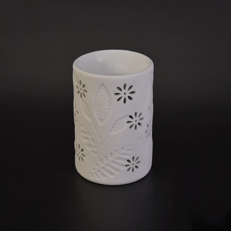 White leaves debossed ceramic candle burner White leaves debossed ceramic candle burner