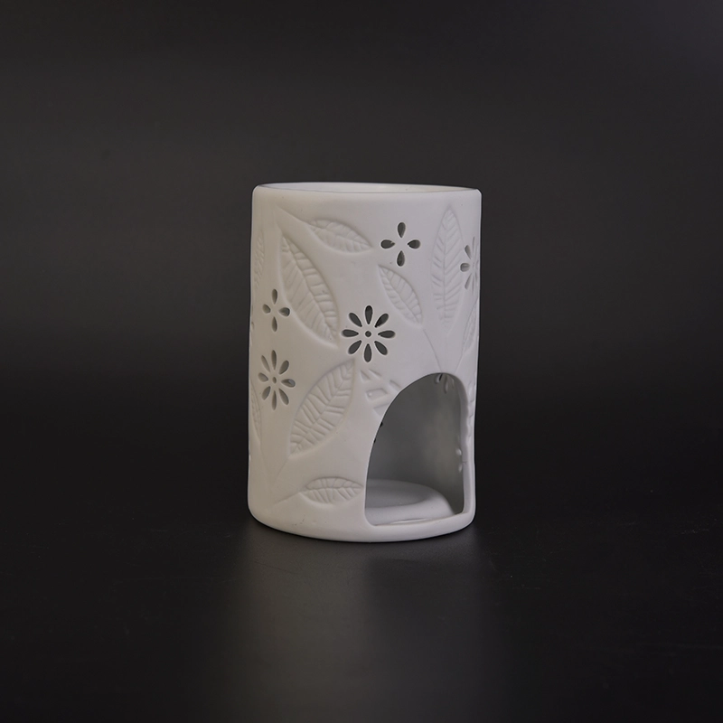 White leaves debossed ceramic candle burner White leaves debossed ceramic candle burner
