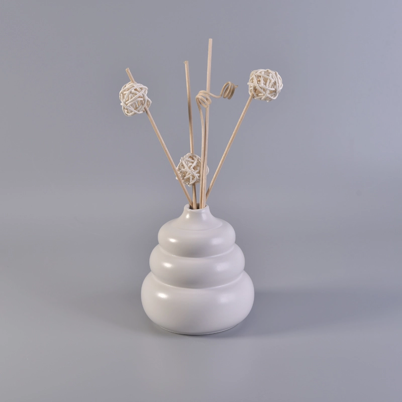 White unique handmade ceramic diffuse bottles wholeasle