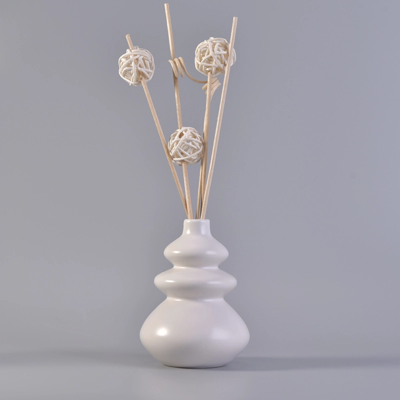 Reed diffuser bottle semi porcelain decoration wholesale candle holder