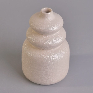 Ceramic diffuser bottles with pearl galzing color