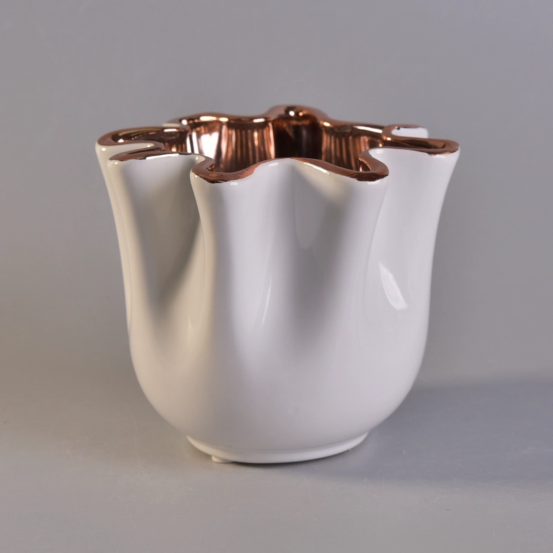 Flower pattern ceramic candle holder with rose gold inside