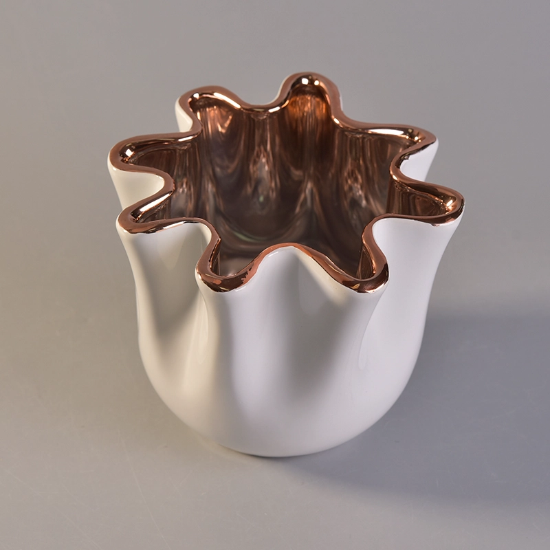 Flower pattern ceramic candle holder with rose gold inside