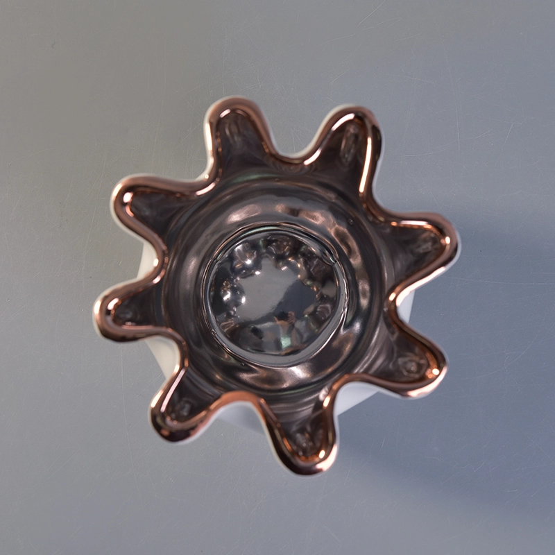 Flower pattern ceramic candle holder with rose gold inside