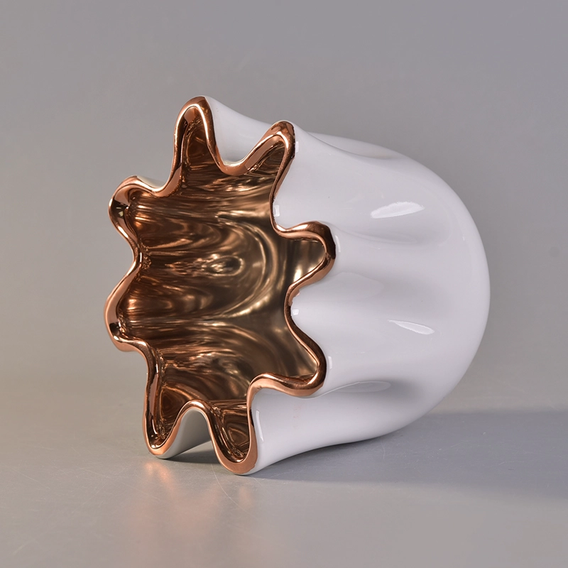 Flower pattern ceramic candle holder with rose gold inside