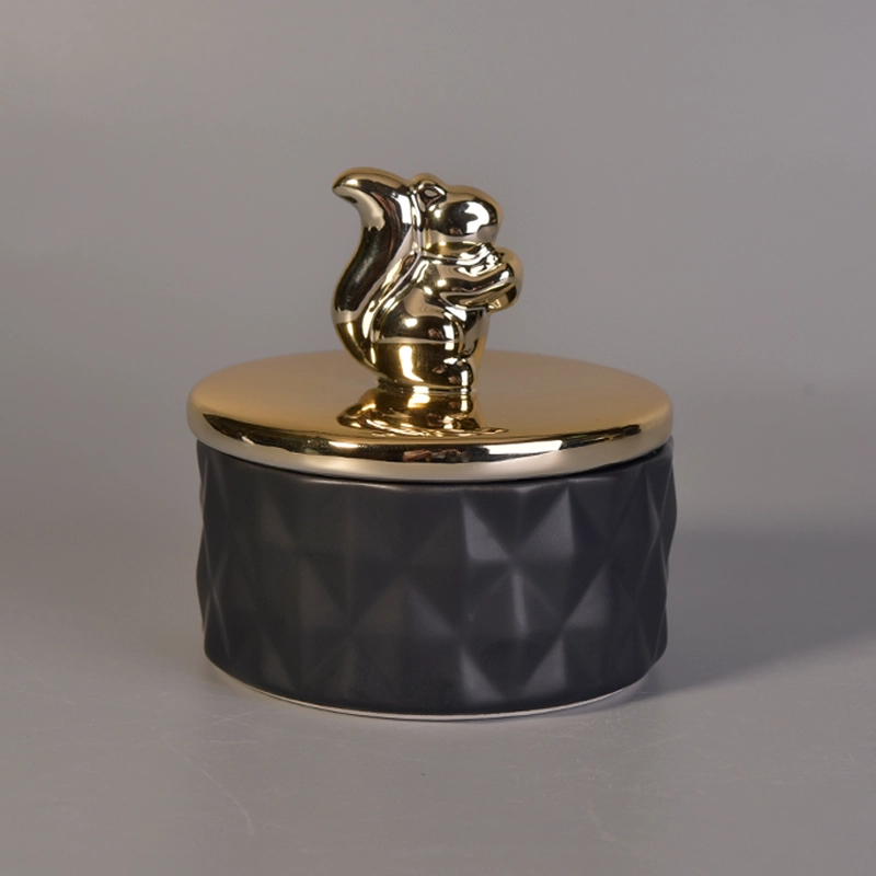 Matte black ceramic candle jar diamond embossed pattern with glossy golden lid
