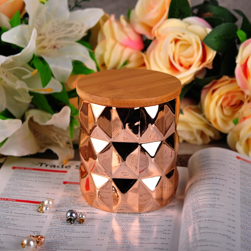 Copper ceramic candles holder with wooden lid Copper ceramic candles holder with wooden lid