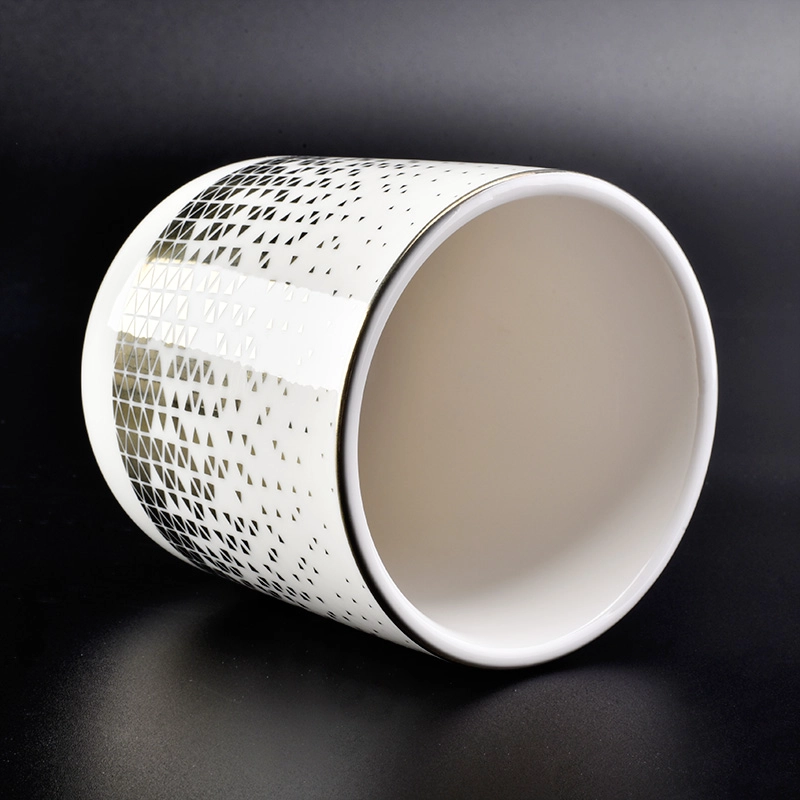 gold printed decoration white ceramic candle holders with round bottom