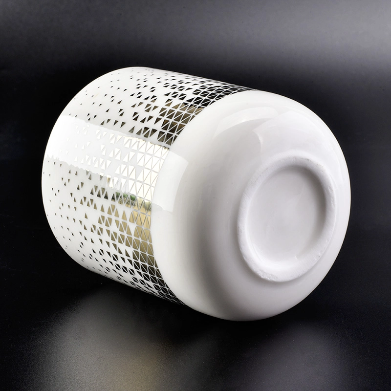 gold printed decoration white ceramic candle holders with round bottom