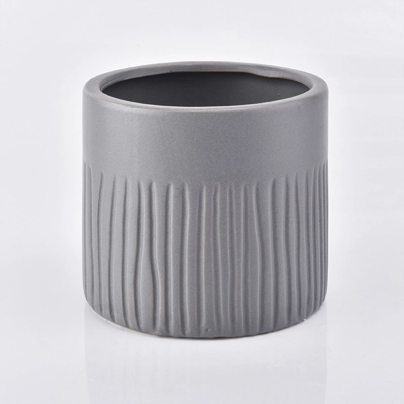Matte grey ceramic candle jar with tree pattern 500ml
Matte grey ceramic candle jar with tree pattern 500ml