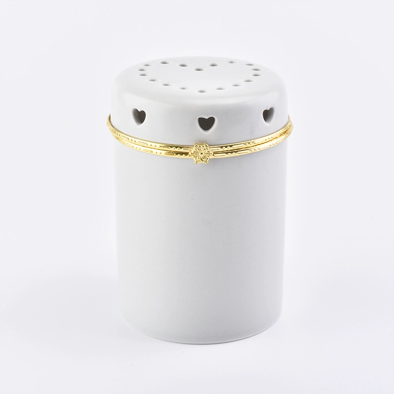 Round white Ceramic Candle Jars with heart shape Lid for Soy Candle Round white Ceramic Candle Jars with heart shape Lid for Soy Candle