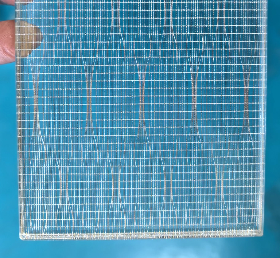 Vetro ignifugo laminato temperato trasparente laminato a rete metallica a basso contenuto di ferro