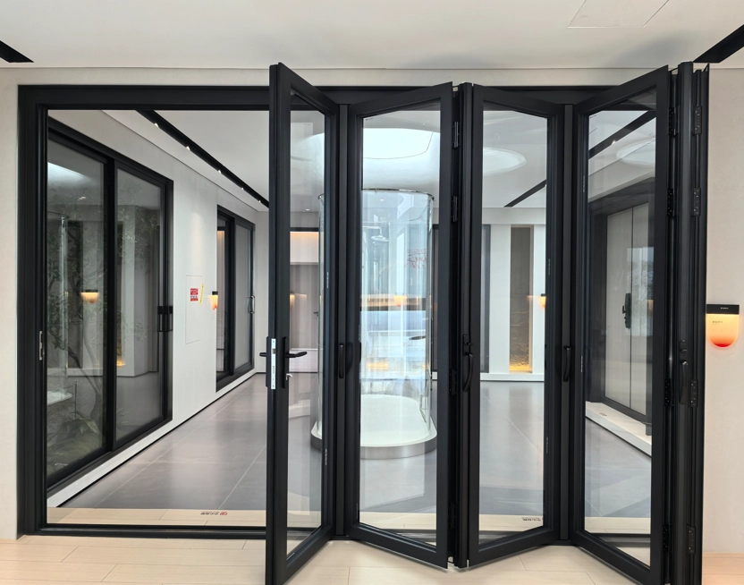 Porte in alluminio del design moderno villa doppia porte di fisarmonica bifolda in vetro