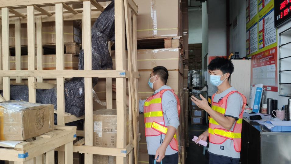 Dry goods are heavy in international logistics. What is a full container trailer? Dry goods are heavy in international logistics. What is a full container trailer?