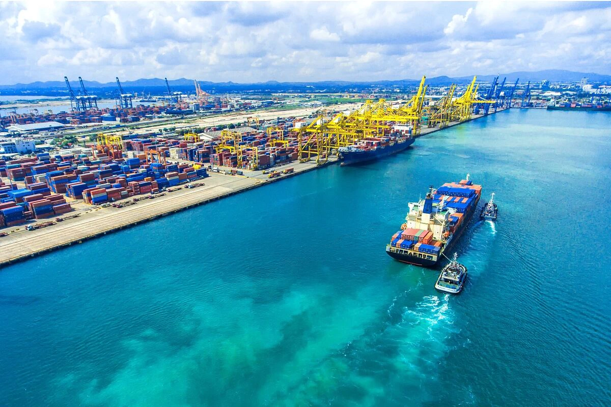 Freight Rates Rise for Third Straight Week, Trans-Pacific Leads with Divergent Trends