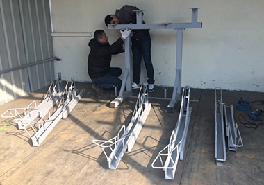 China Bicicletário de dois andares para escola fabricante