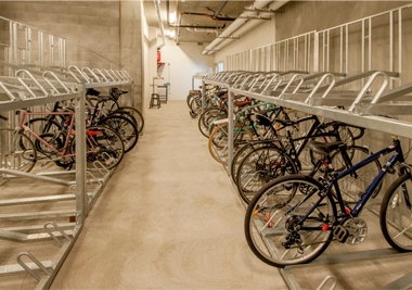 China Carregando bicicletários duplas hoje fabricante