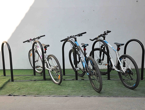 Cina I ciclisti Si prega di guardare fuori per Gaffer nastro su rack bici produttore