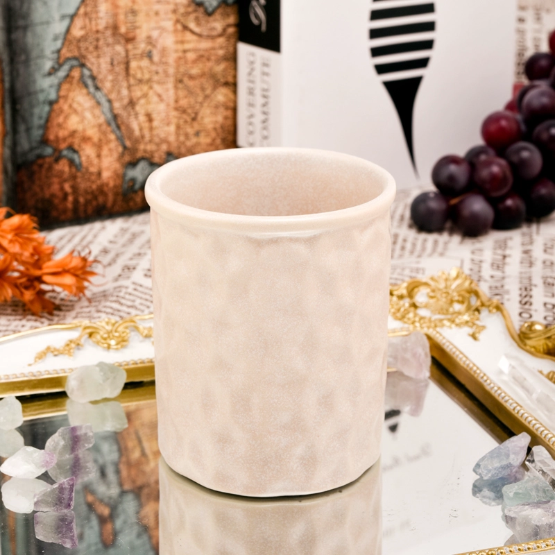 New design 13oz dot pattern white ceramic candle holder wholesale