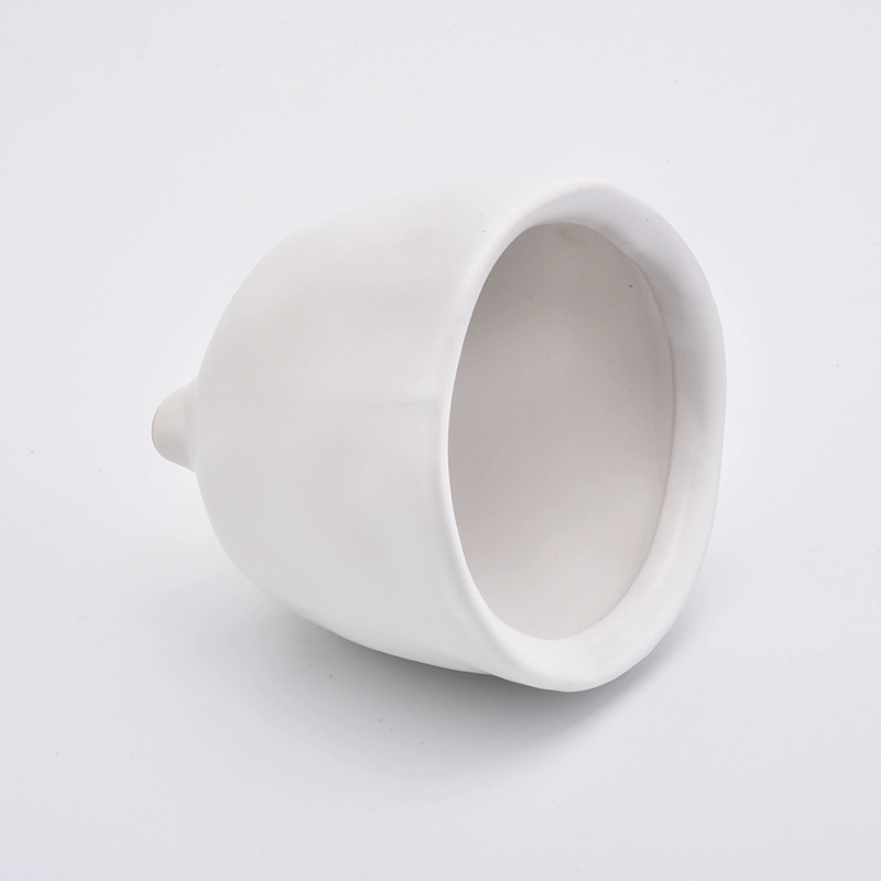 Round shape ceramic jars matte white candle holders in bulk