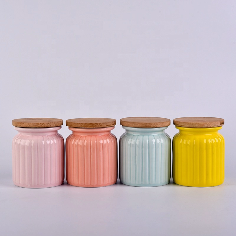 Light blue round ceramic candle jar with wood lid for home decoration