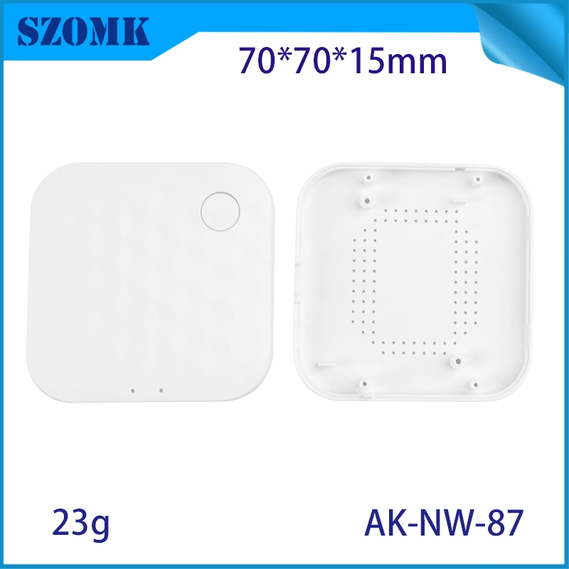 AK-NW-87 Guerra inalámbrica Smart Control de control para el hogar Pies de goma con carcasa de plástico texturizado IoT Actitud 70*70*15 mm