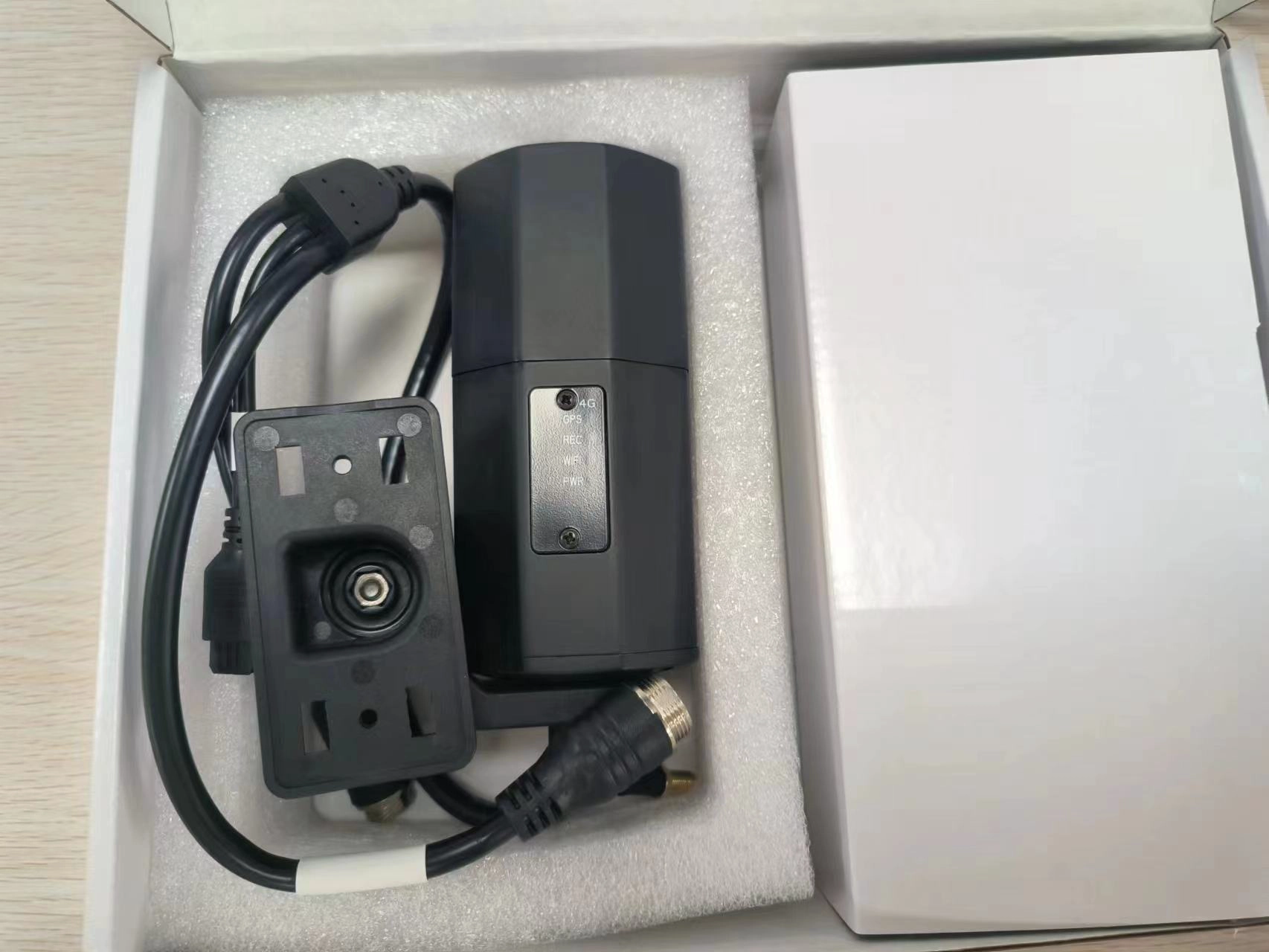 Vehicle CCTV system for forklift 1ch 1080p DSM BSD camera solution with 4g wifi gps start-stop control helmet recognition mdvr - COPY - jmhgd8