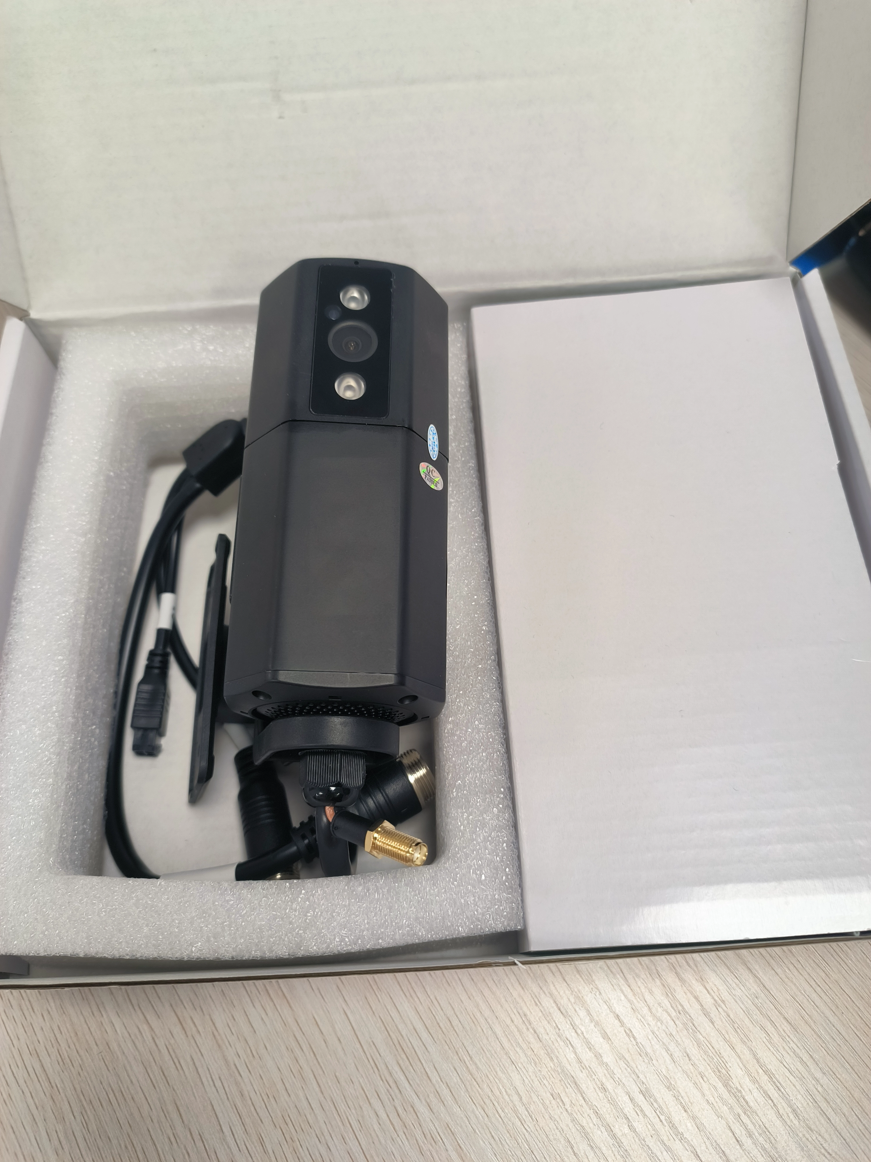 Vehicle CCTV system for forklift 1ch 1080p DSM BSD camera solution with 4g wifi gps start-stop control helmet recognition mdvr - COPY - jmhgd8